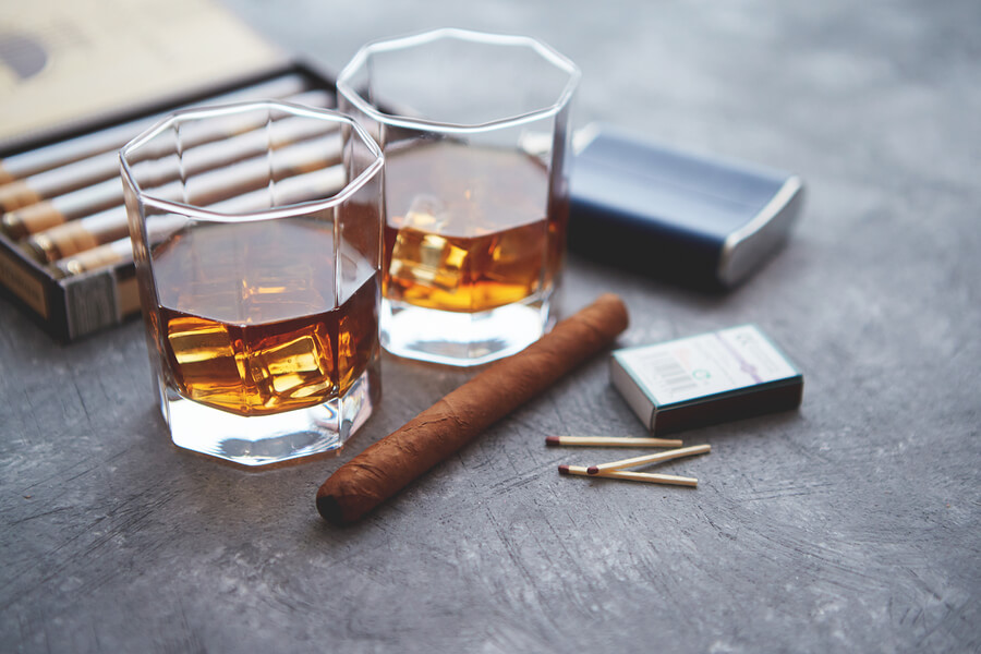 whiskey and cigar pairings