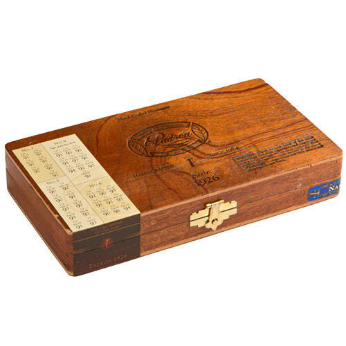 View product media PD264S Padron 1926 Serie 4-Cigar Sampler Maduro, , jrcigars 2