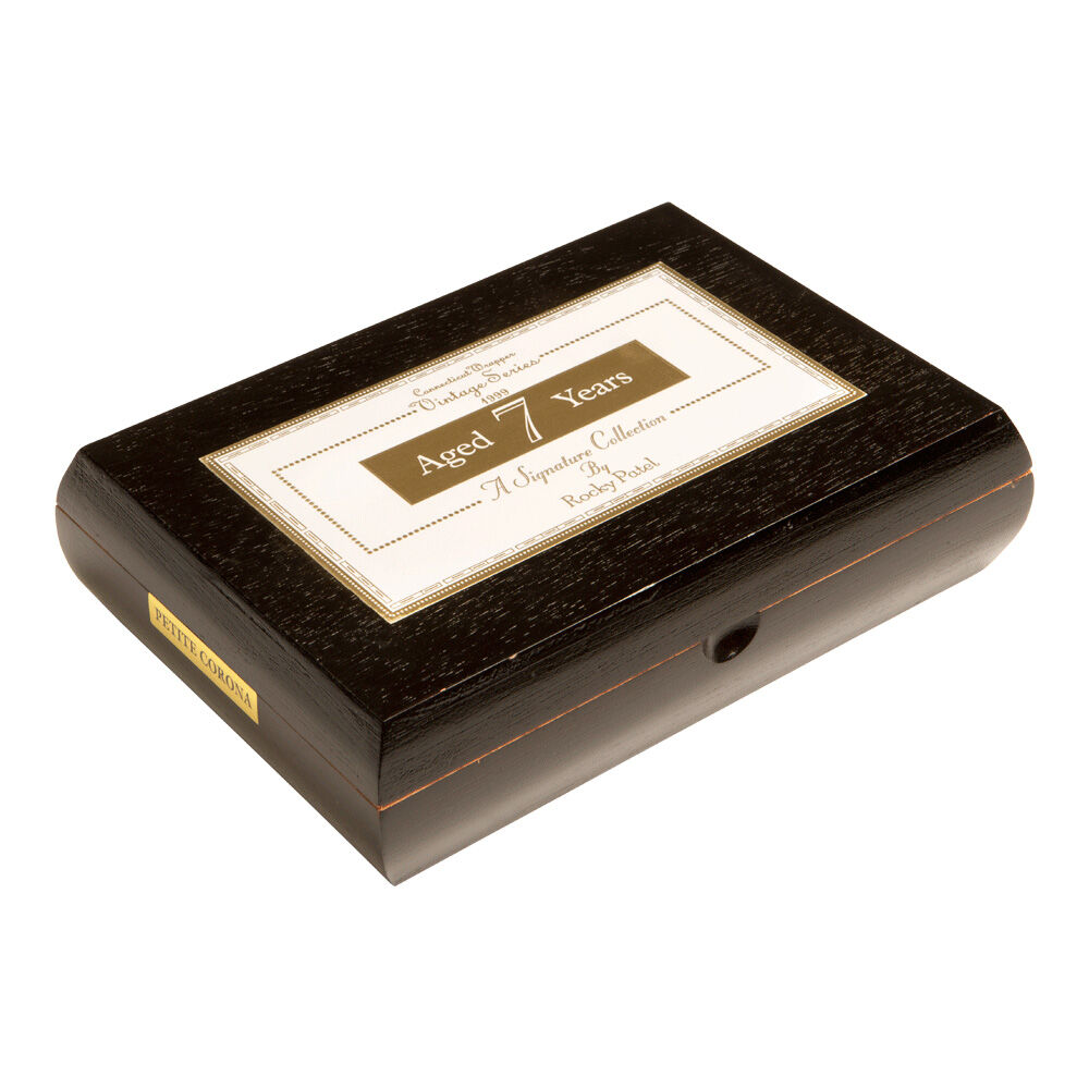 View product media RPPC99 Petite Corona, , jrcigars 3