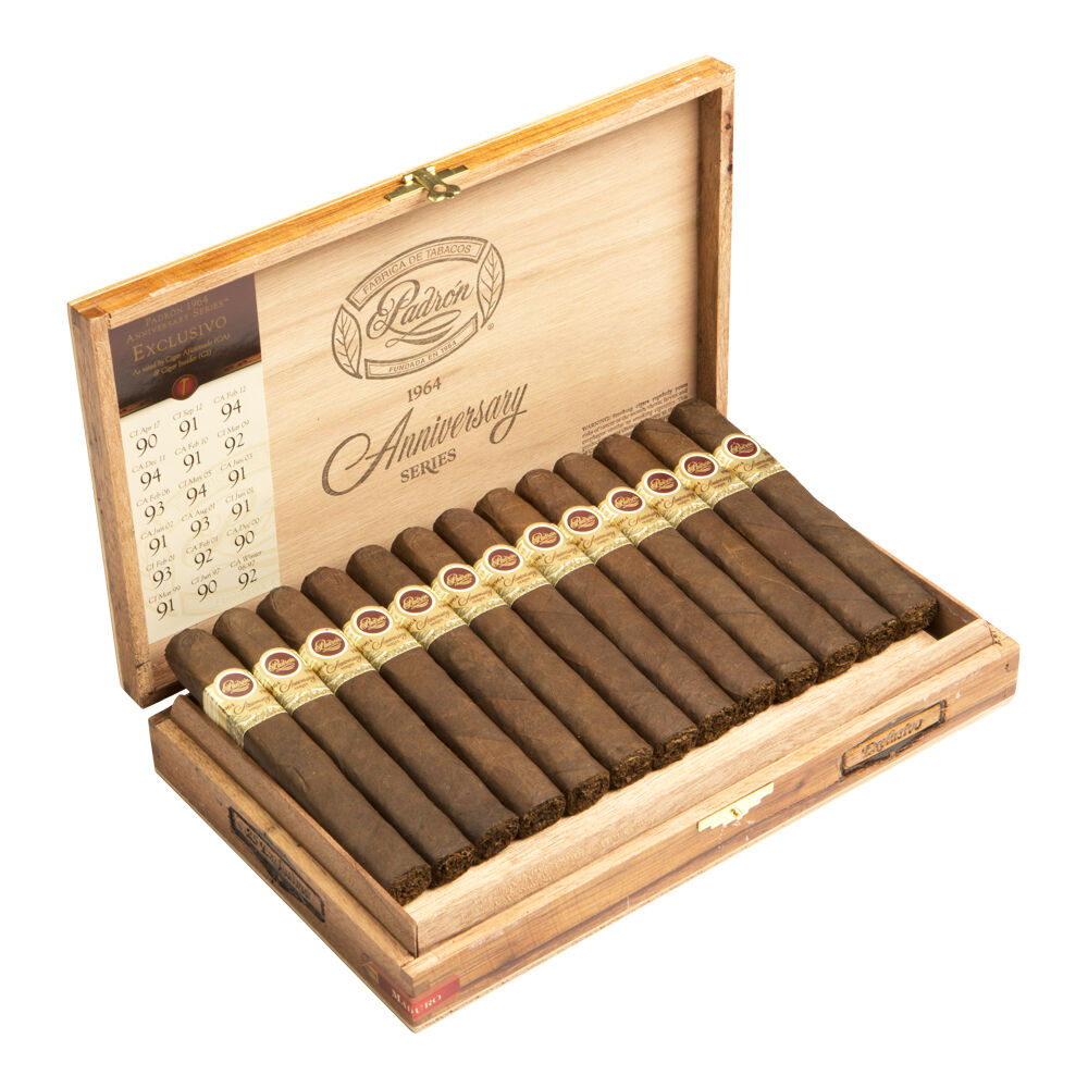 View product media PD64E3 Exclusivo Maduro, , jrcigars 2