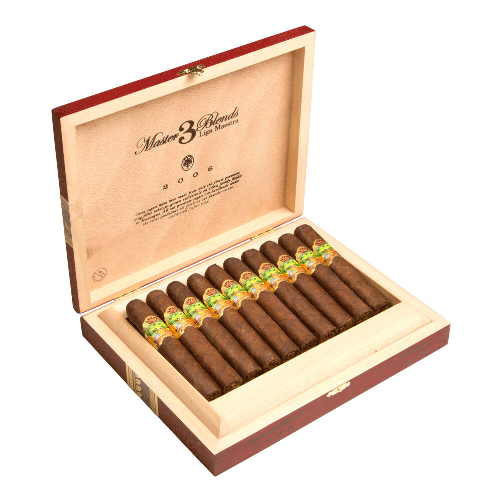 View product media OMBCH Churchill, , jrcigars 2